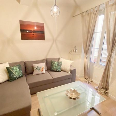2 Bedrooms 2 Bathrooms 1 Min Palais & Beaches カンヌ エクステリア 写真