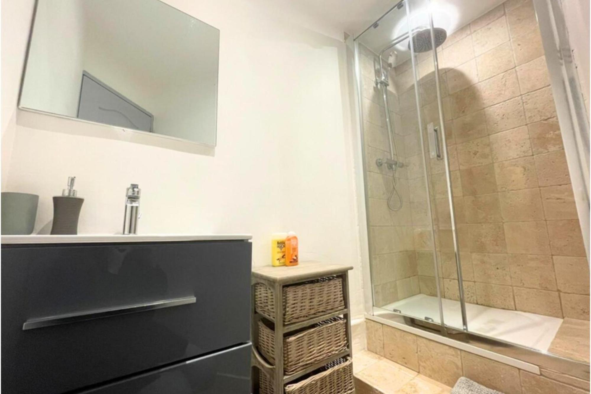 2 Bedrooms 2 Bathrooms 1 Min Palais & Beaches カンヌ エクステリア 写真